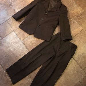 Boys 2pc Black pinstriped  suit… Size 6R